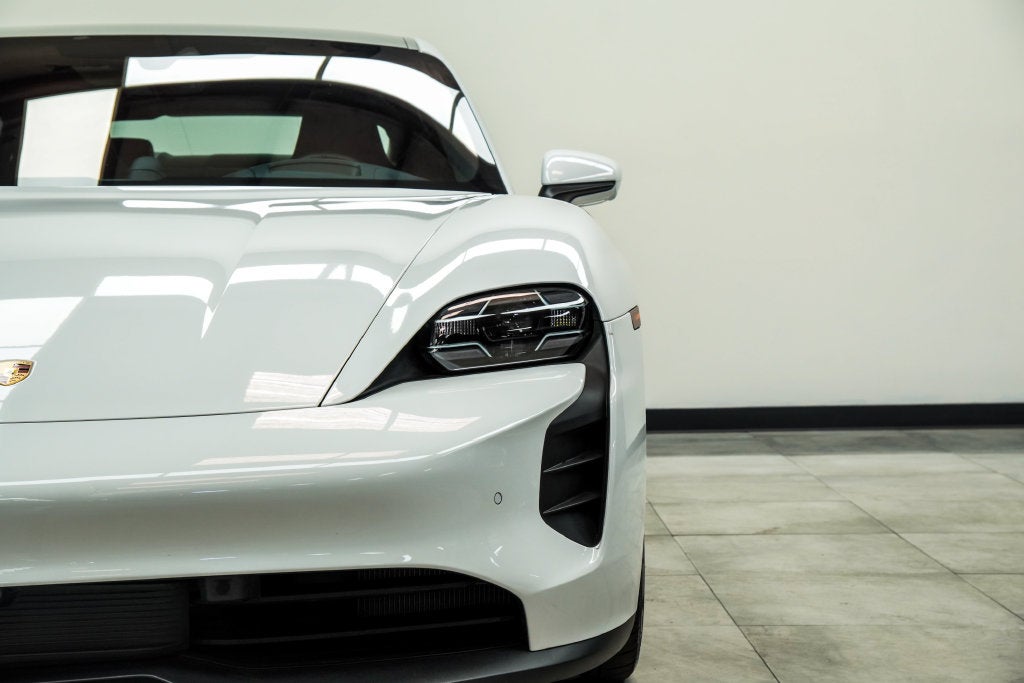 2022 Porsche Taycan GTS