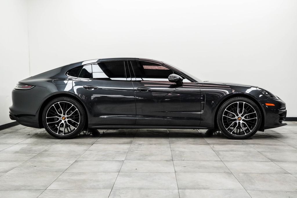 2023 Porsche Panamera 4 Platinum Edition