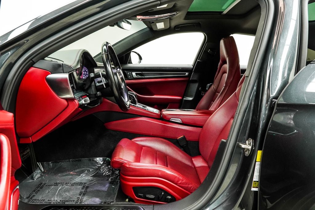 2023 Porsche Panamera 4 Platinum Edition
