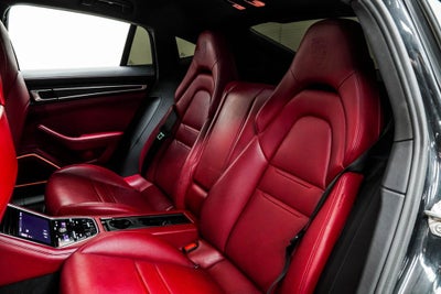 2023 Porsche Panamera 4 Platinum Edition