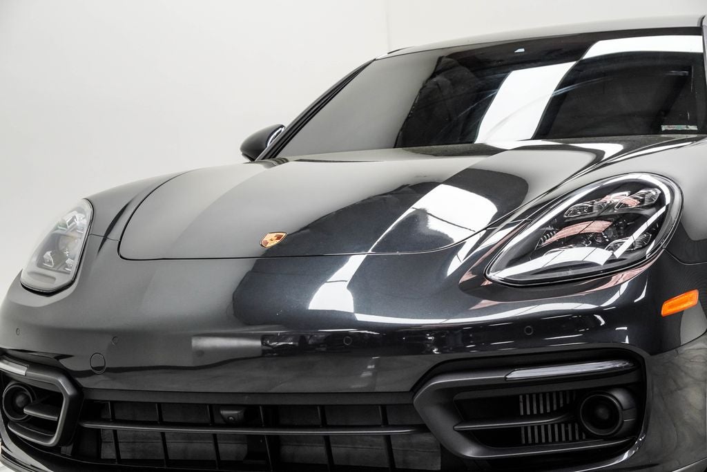 2023 Porsche Panamera 4 Platinum Edition
