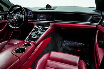 2023 Porsche Panamera 4 Platinum Edition