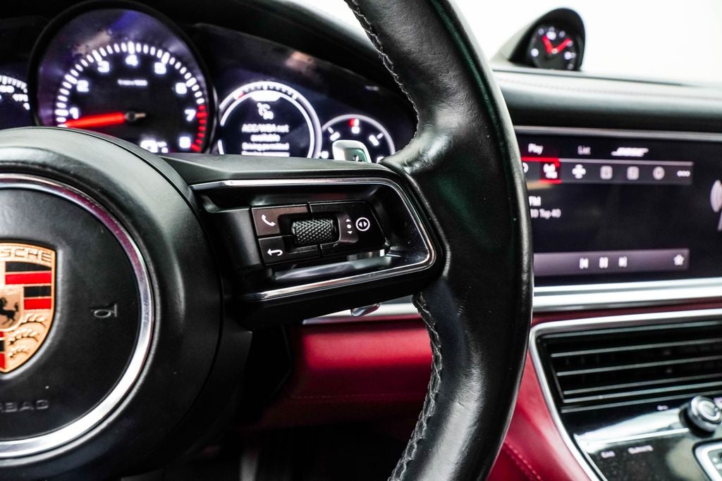 2023 Porsche Panamera 4 Platinum Edition