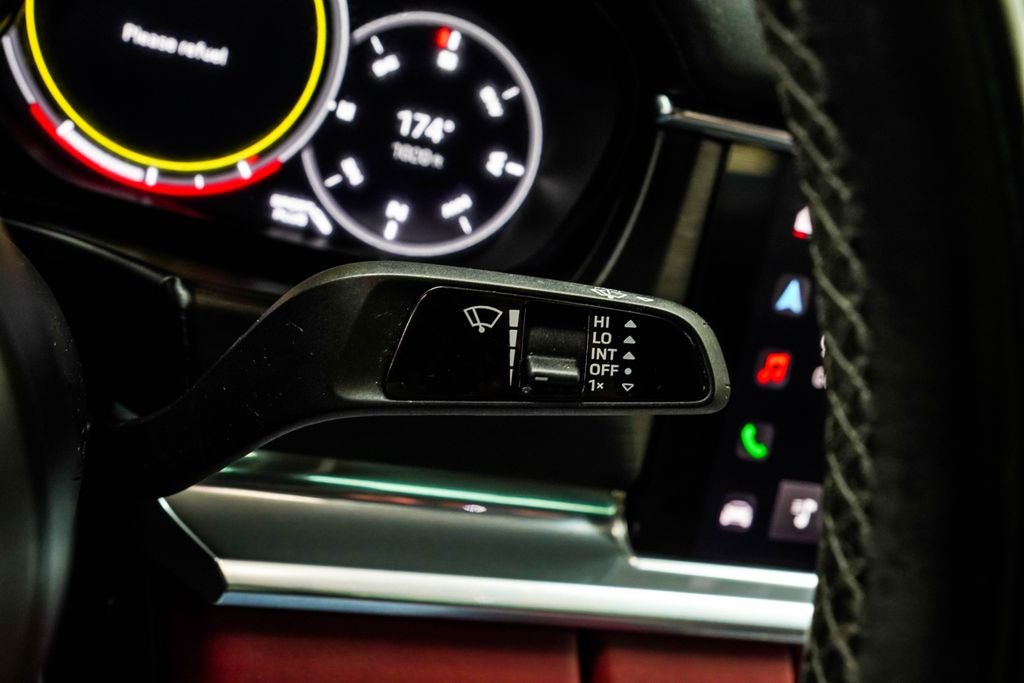 2023 Porsche Panamera 4 Platinum Edition