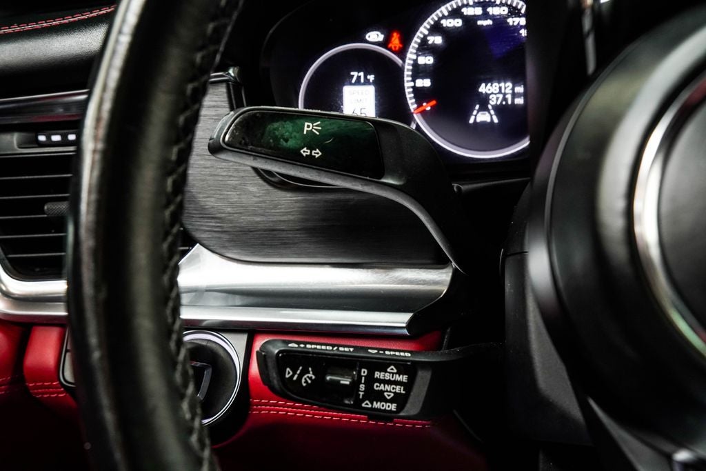 2023 Porsche Panamera 4 Platinum Edition