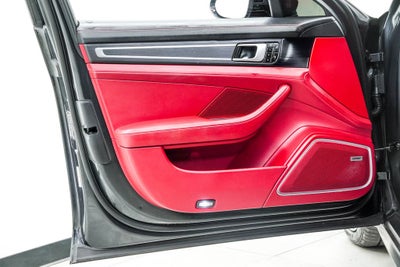 2023 Porsche Panamera 4 Platinum Edition