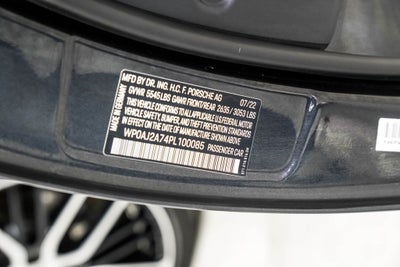 2023 Porsche Panamera 4 Platinum Edition