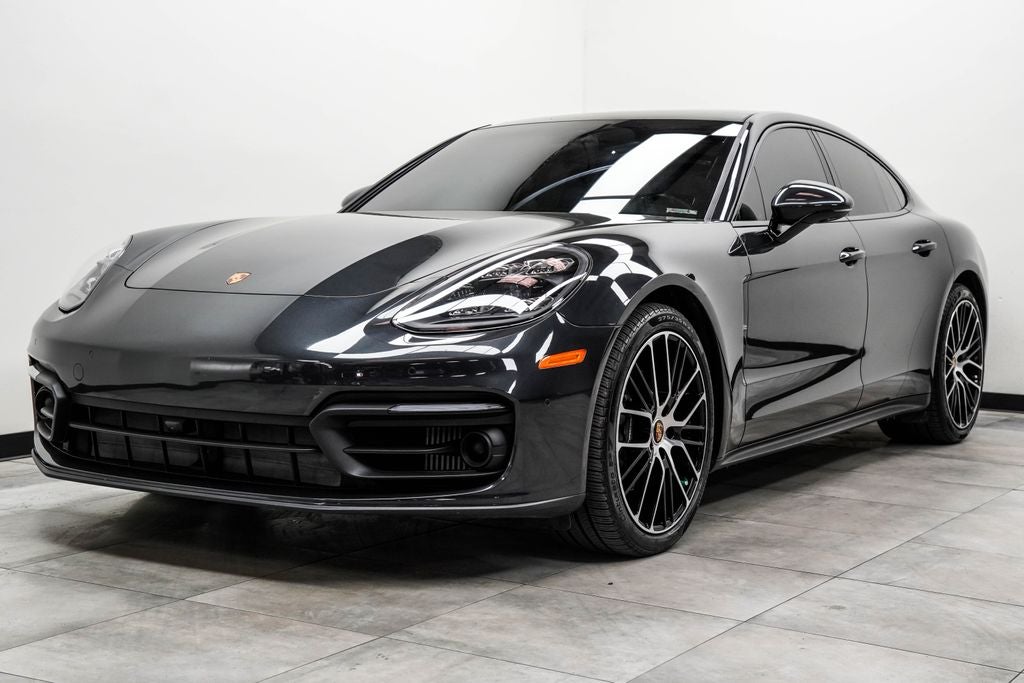2023 Porsche Panamera 4 Platinum Edition