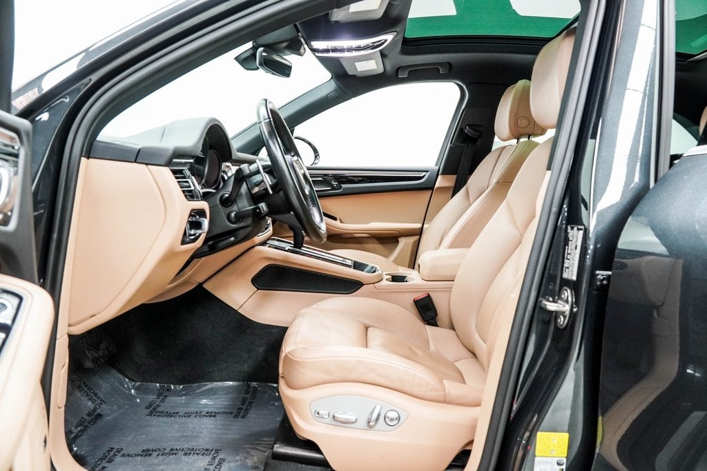 2024 Porsche Macan T