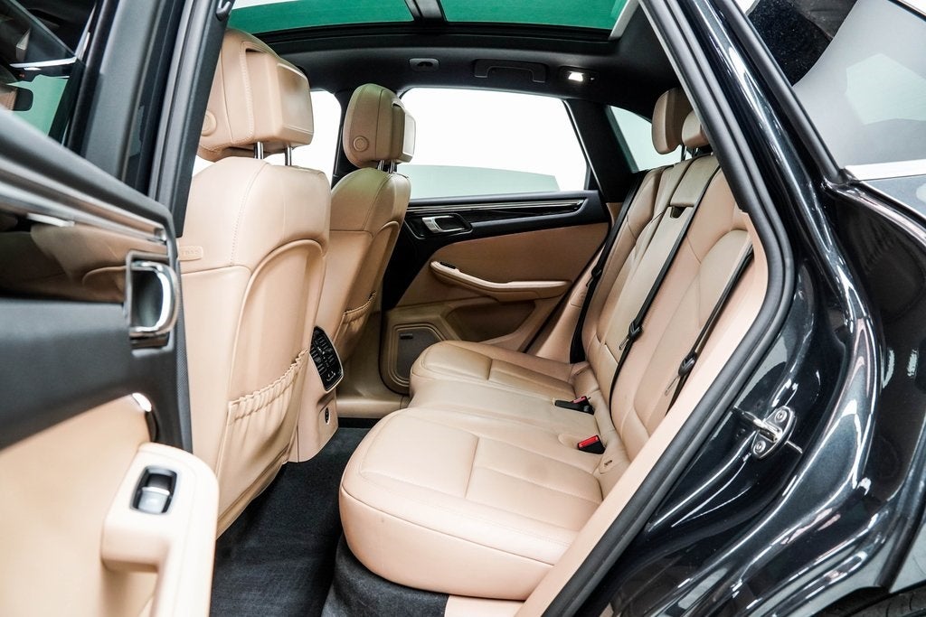 2024 Porsche Macan T