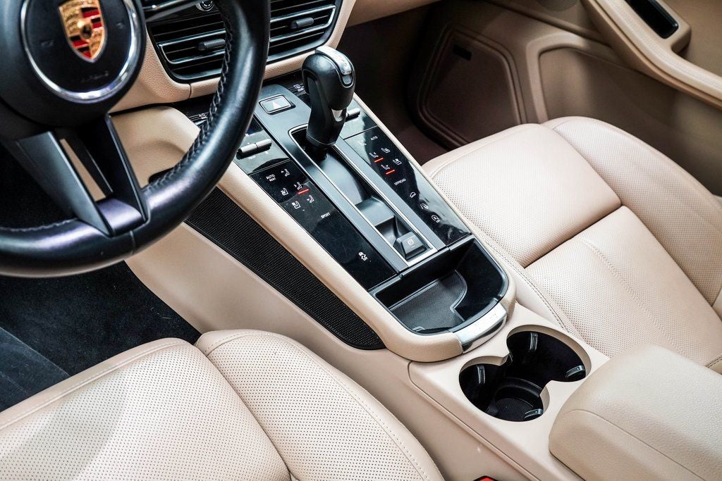 2024 Porsche Macan T