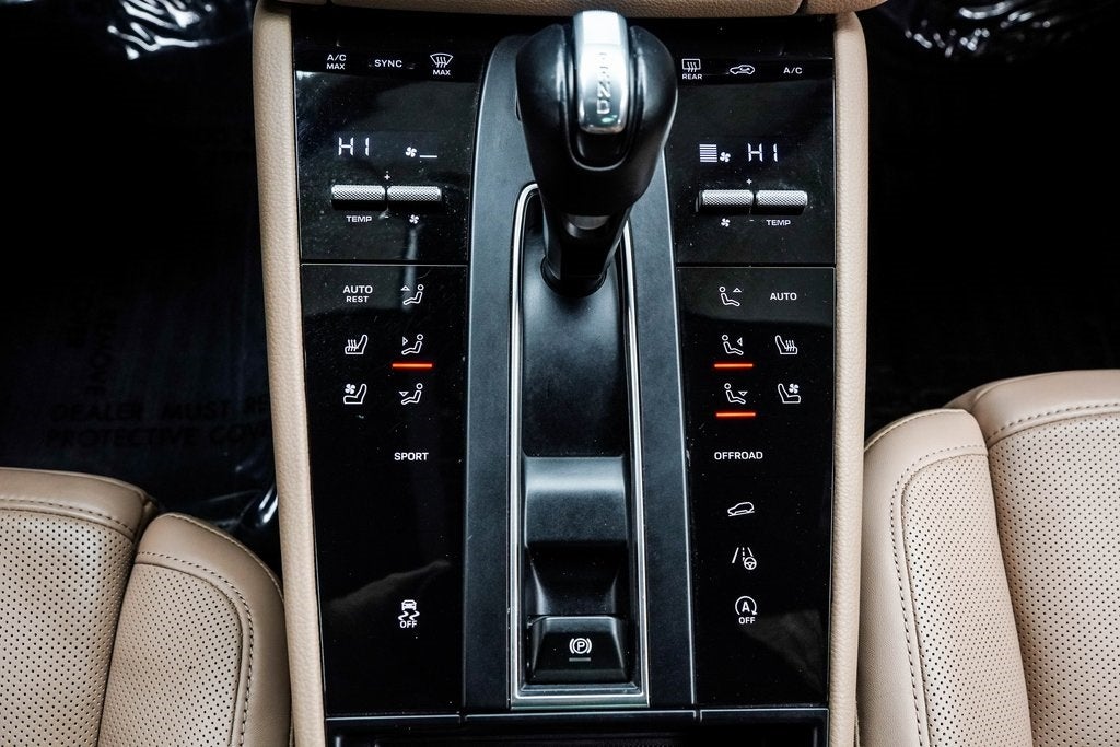 2024 Porsche Macan T