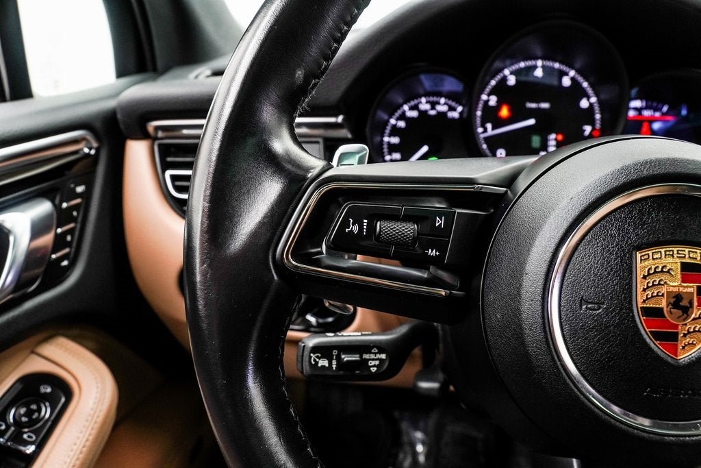 2024 Porsche Macan T