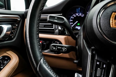 2024 Porsche Macan T