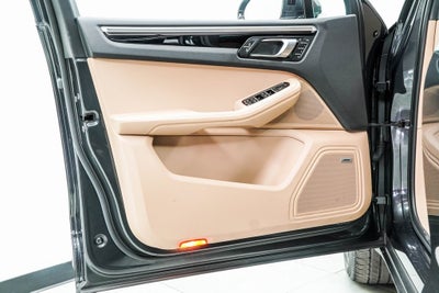 2024 Porsche Macan T