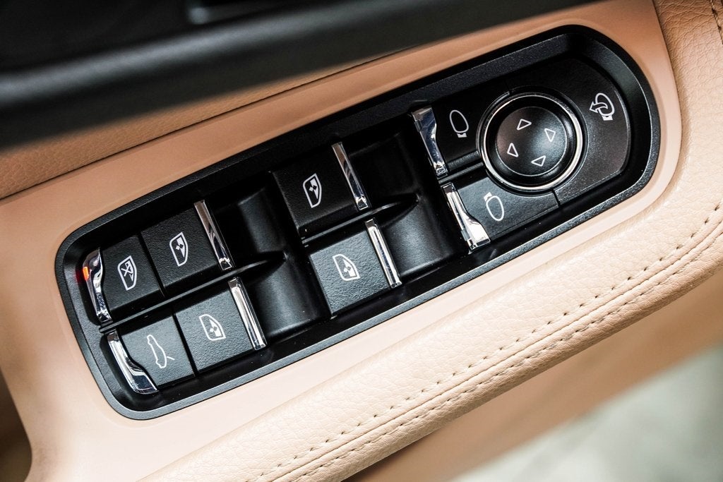 2024 Porsche Macan T