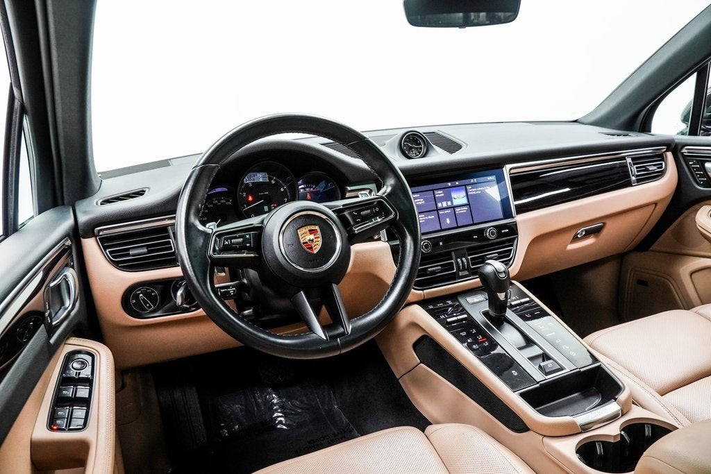 2024 Porsche Macan T
