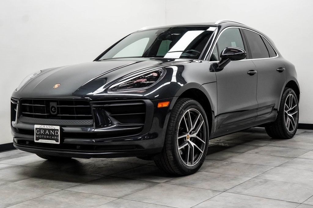 2024 Porsche Macan T
