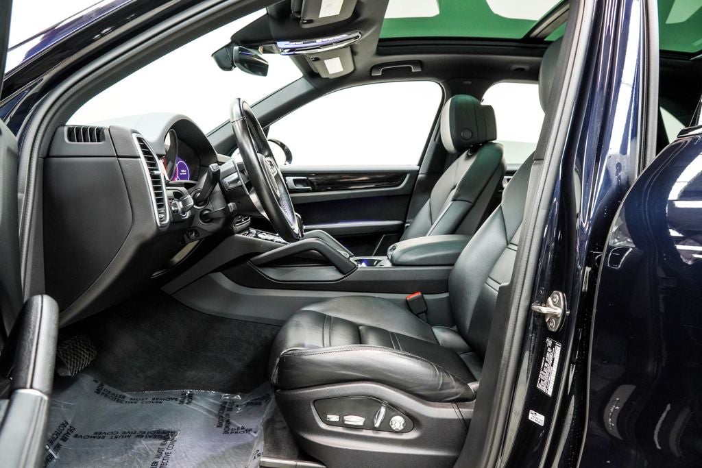 2021 Porsche Cayenne Base