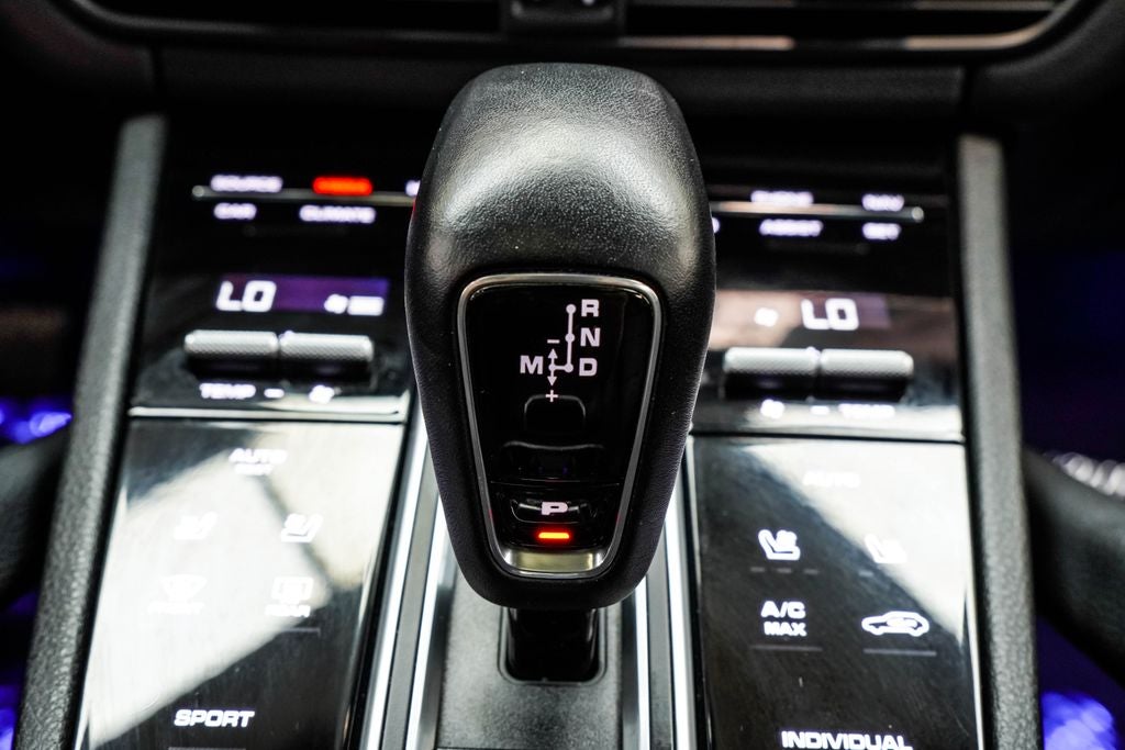 2021 Porsche Cayenne Base