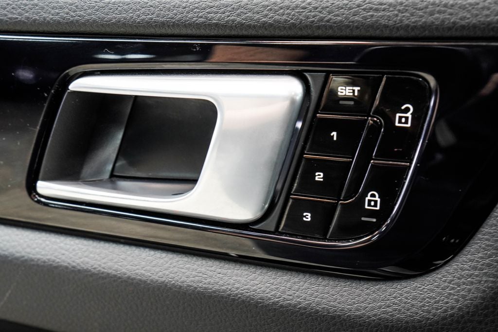 2021 Porsche Cayenne Base