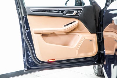 2017 Porsche Macan S