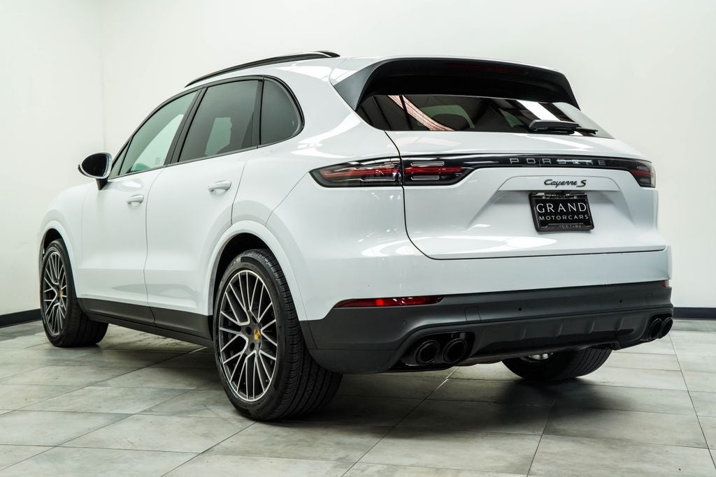 2022 Porsche Cayenne S Platinum Edition