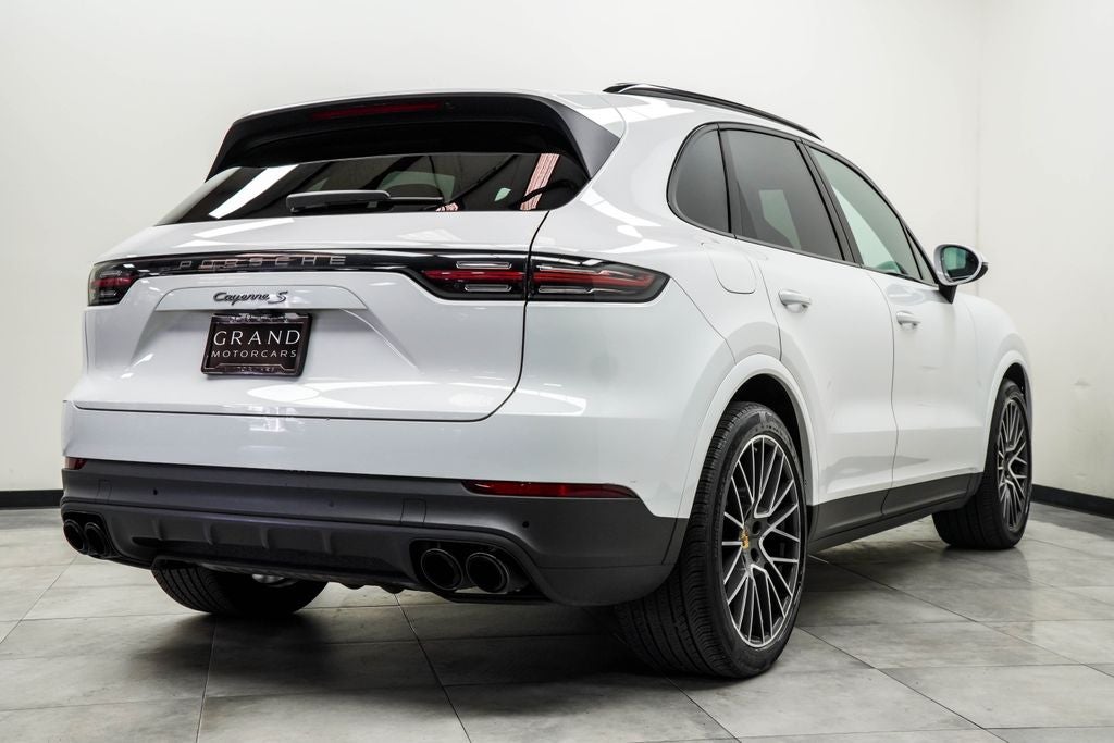 2022 Porsche Cayenne S Platinum Edition
