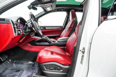 2022 Porsche Cayenne S Platinum Edition