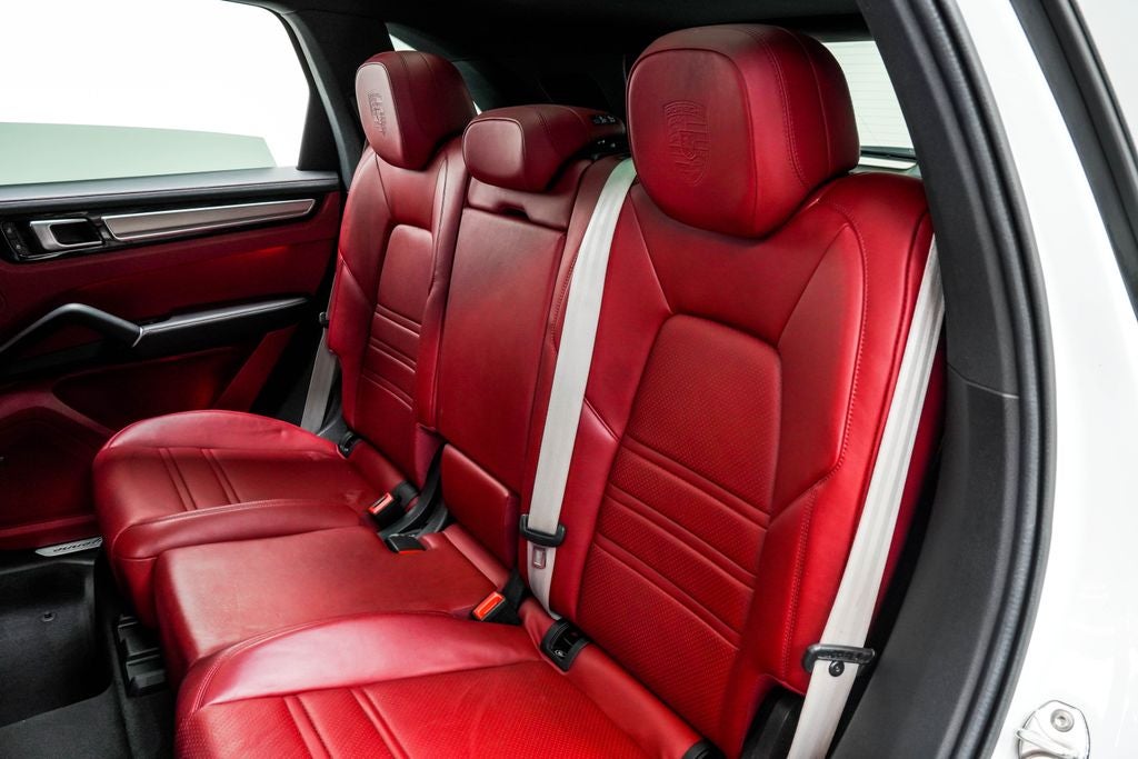 2022 Porsche Cayenne S Platinum Edition