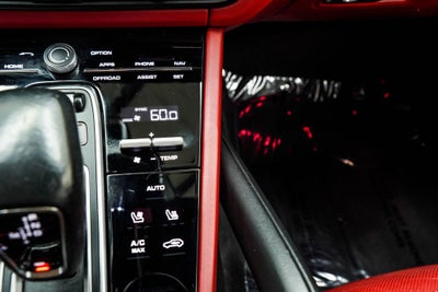 2022 Porsche Cayenne S Platinum Edition