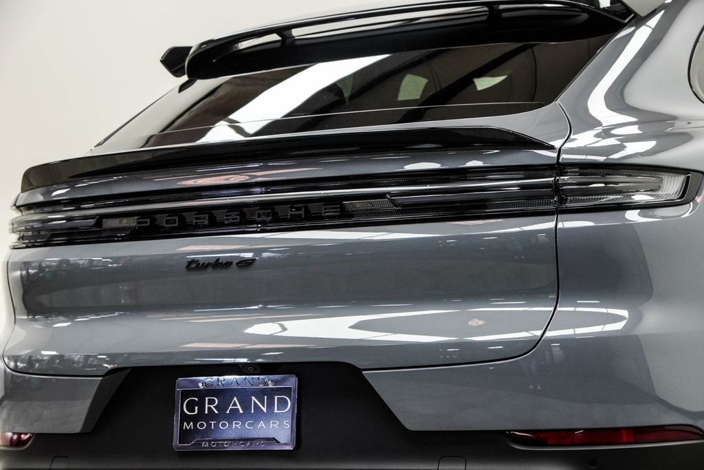 2024 Porsche Cayenne Coupe Turbo GT