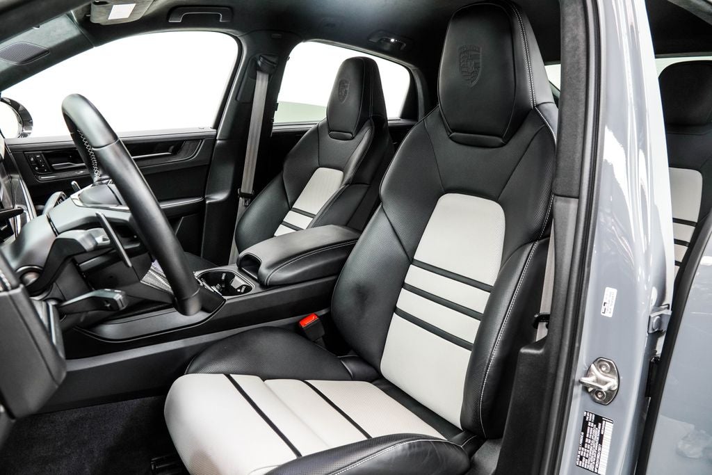 2024 Porsche Cayenne Coupe Turbo GT