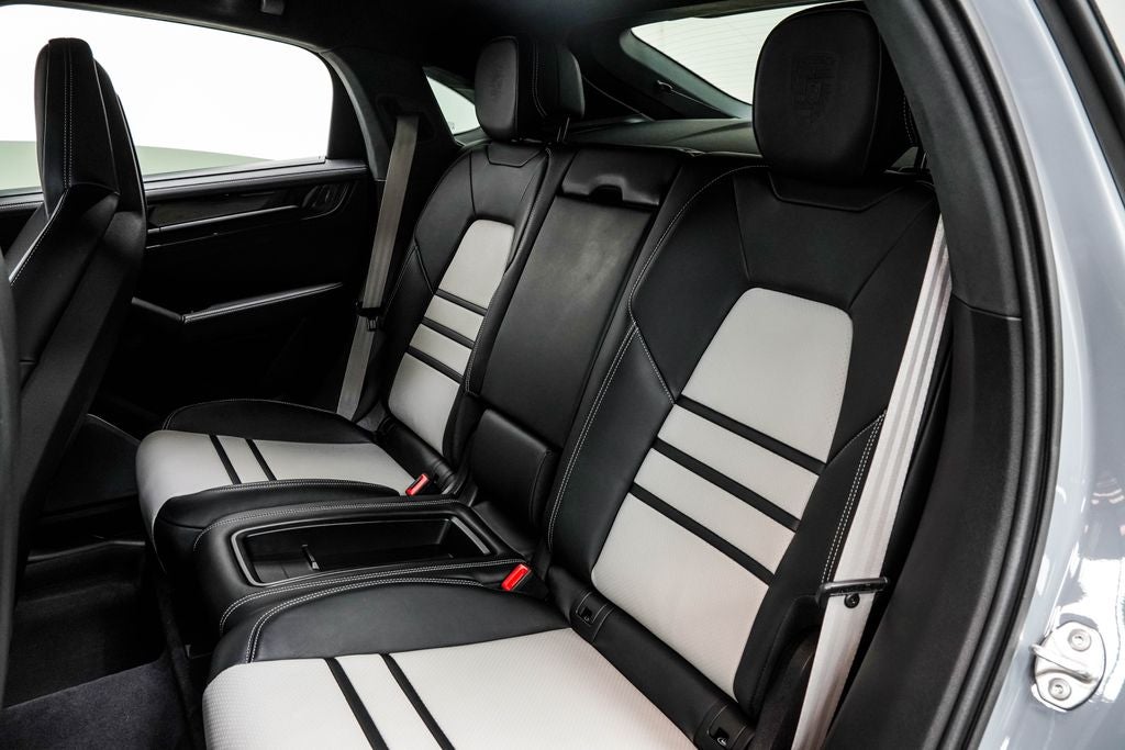 2024 Porsche Cayenne Coupe Turbo GT