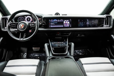 2024 Porsche Cayenne Coupe Turbo GT