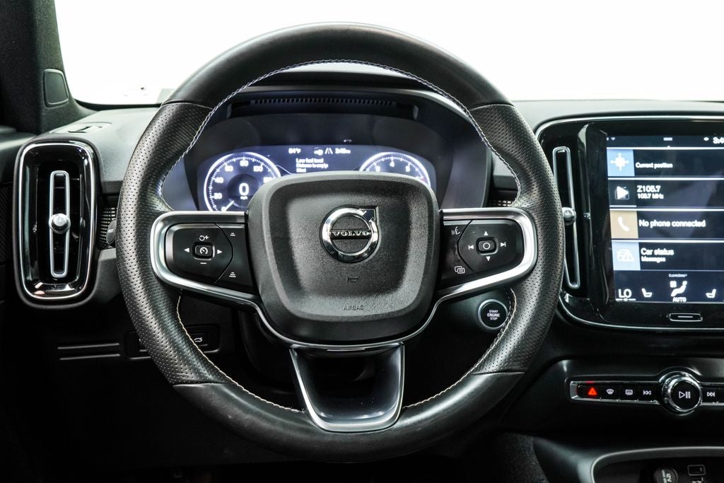 2021 Volvo XC40 R-Design