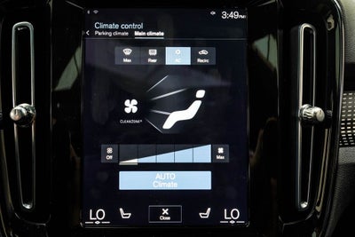 2021 Volvo XC40 R-Design