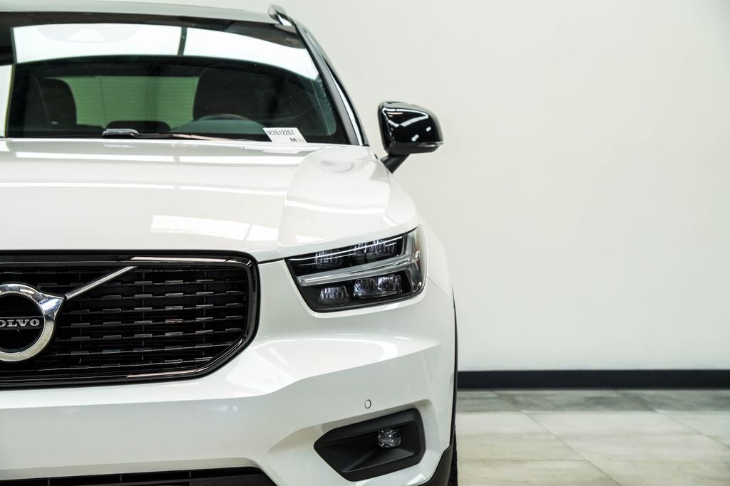 2021 Volvo XC40 R-Design