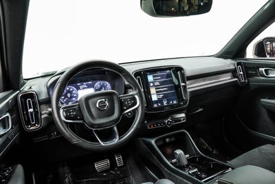 2021 Volvo XC40 R-Design
