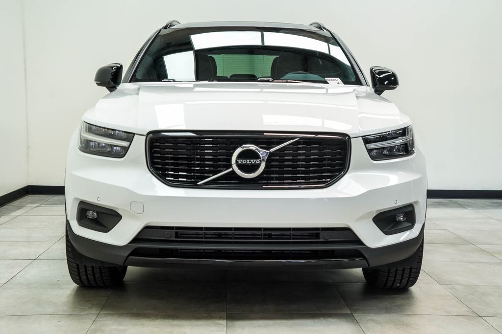 2021 Volvo XC40 R-Design