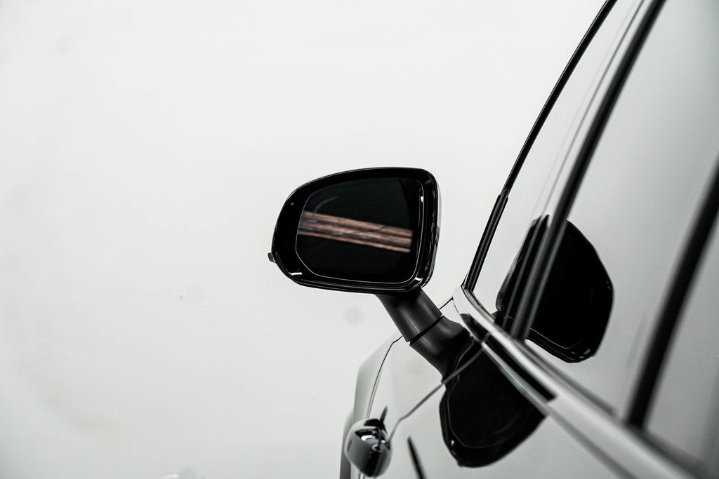 2021 Volvo XC90 T6 R-Design