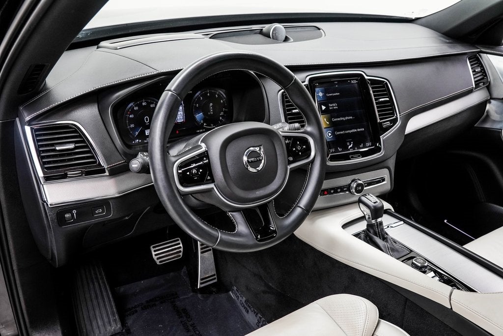 2021 Volvo XC90 T6 R-Design