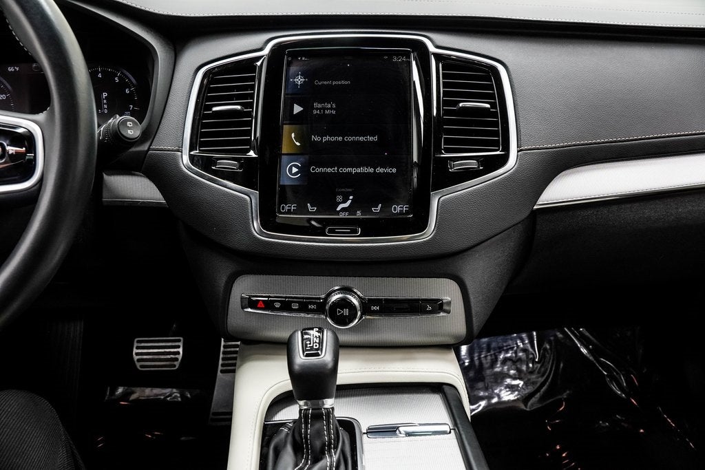 2021 Volvo XC90 T6 R-Design