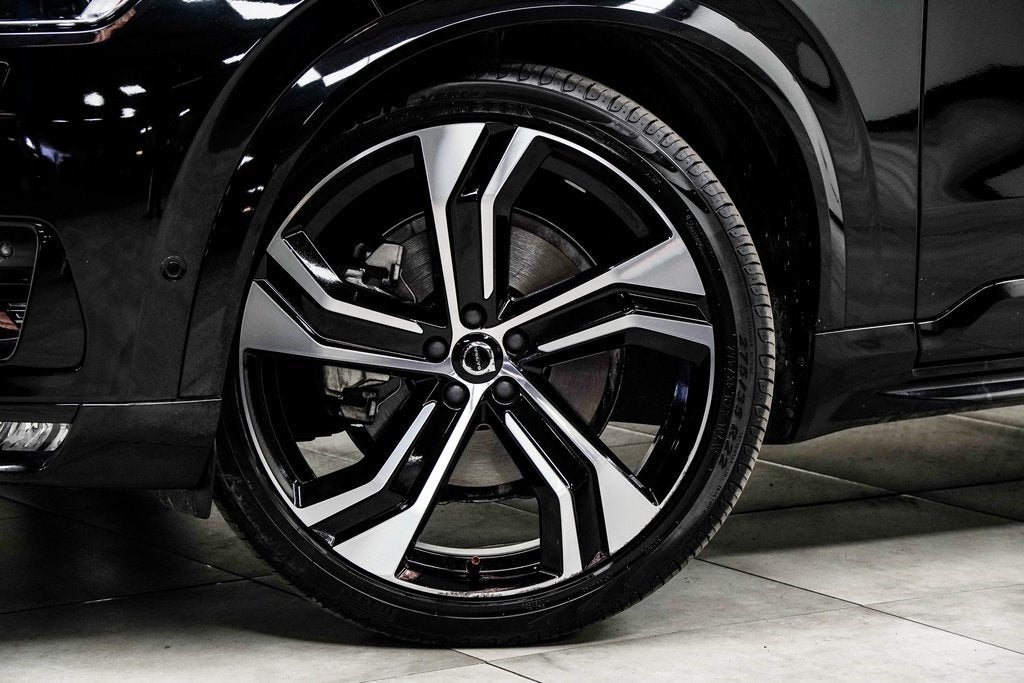 2021 Volvo XC90 T6 R-Design