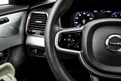 2021 Volvo XC90 T6 R-Design