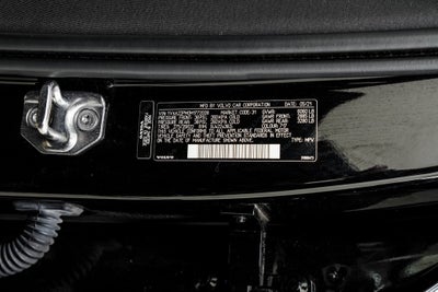 2021 Volvo XC90 T6 R-Design