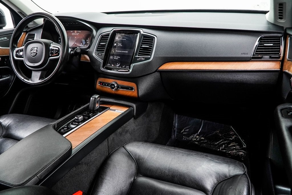 2021 Volvo XC90 Recharge Plug-In Hybrid T8 Inscription Expression 7 Passenger