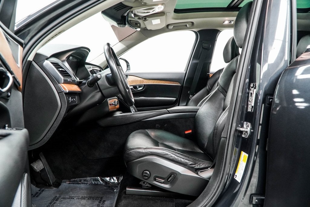 2021 Volvo XC90 Recharge Plug-In Hybrid T8 Inscription Expression 7 Passenger