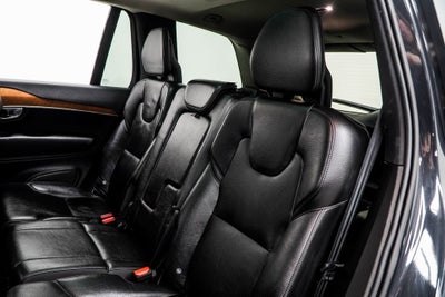 2021 Volvo XC90 Recharge Plug-In Hybrid T8 Inscription Expression 7 Passenger