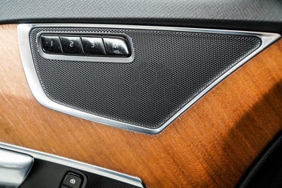 2021 Volvo XC90 Recharge Plug-In Hybrid T8 Inscription Expression 7 Passenger